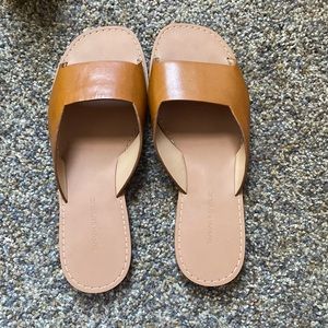Banana Republic Nutmeg Everyday Slide Sandal 7.5